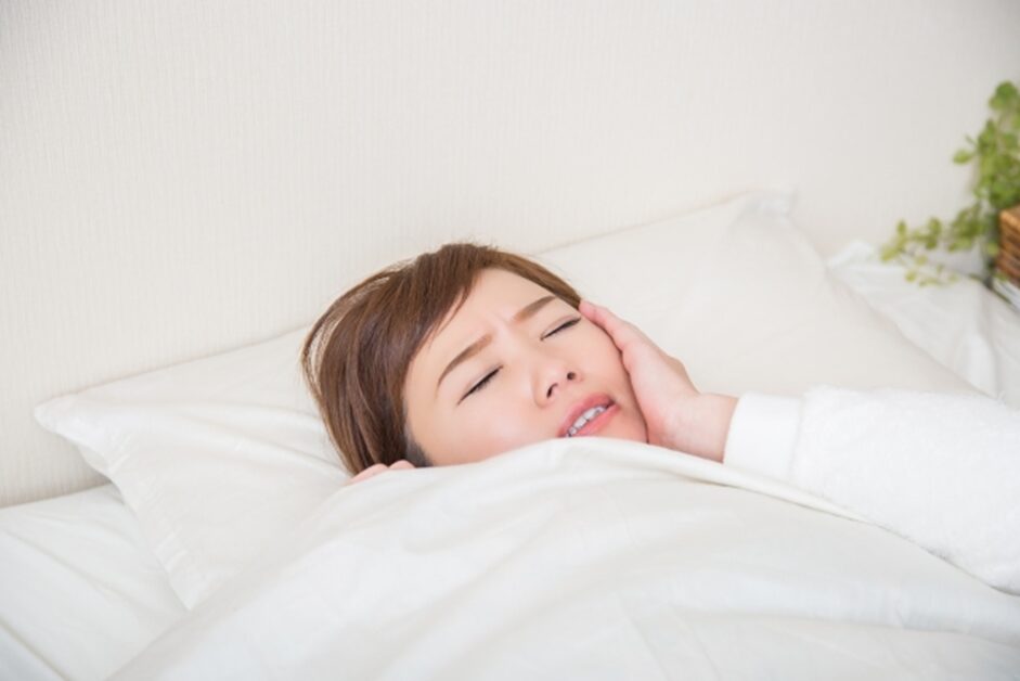 なぜサイナスリフト後に上顎洞炎が起こるのか