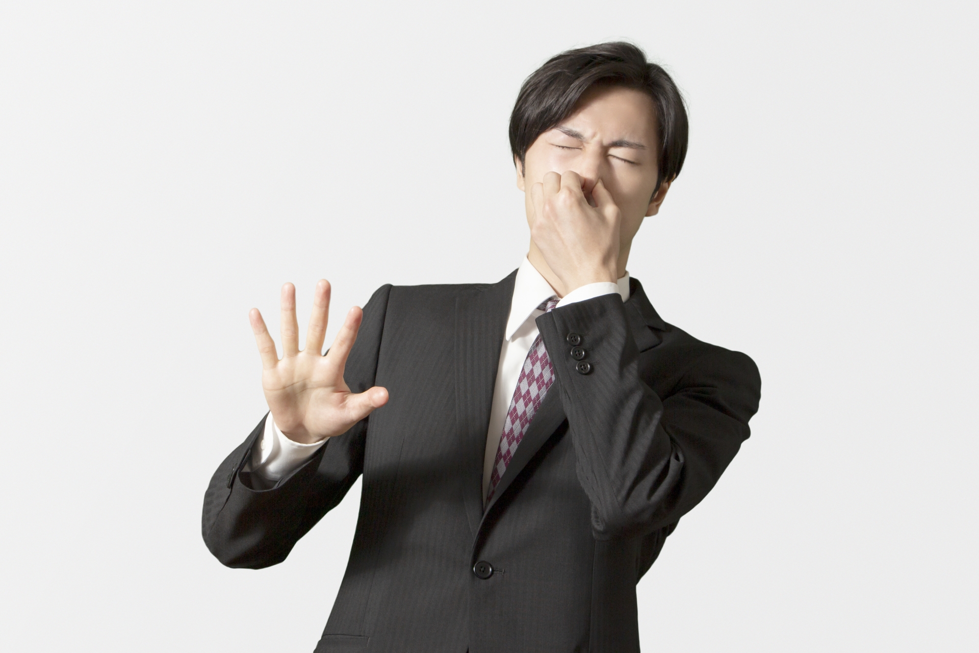 スーツを着た男性