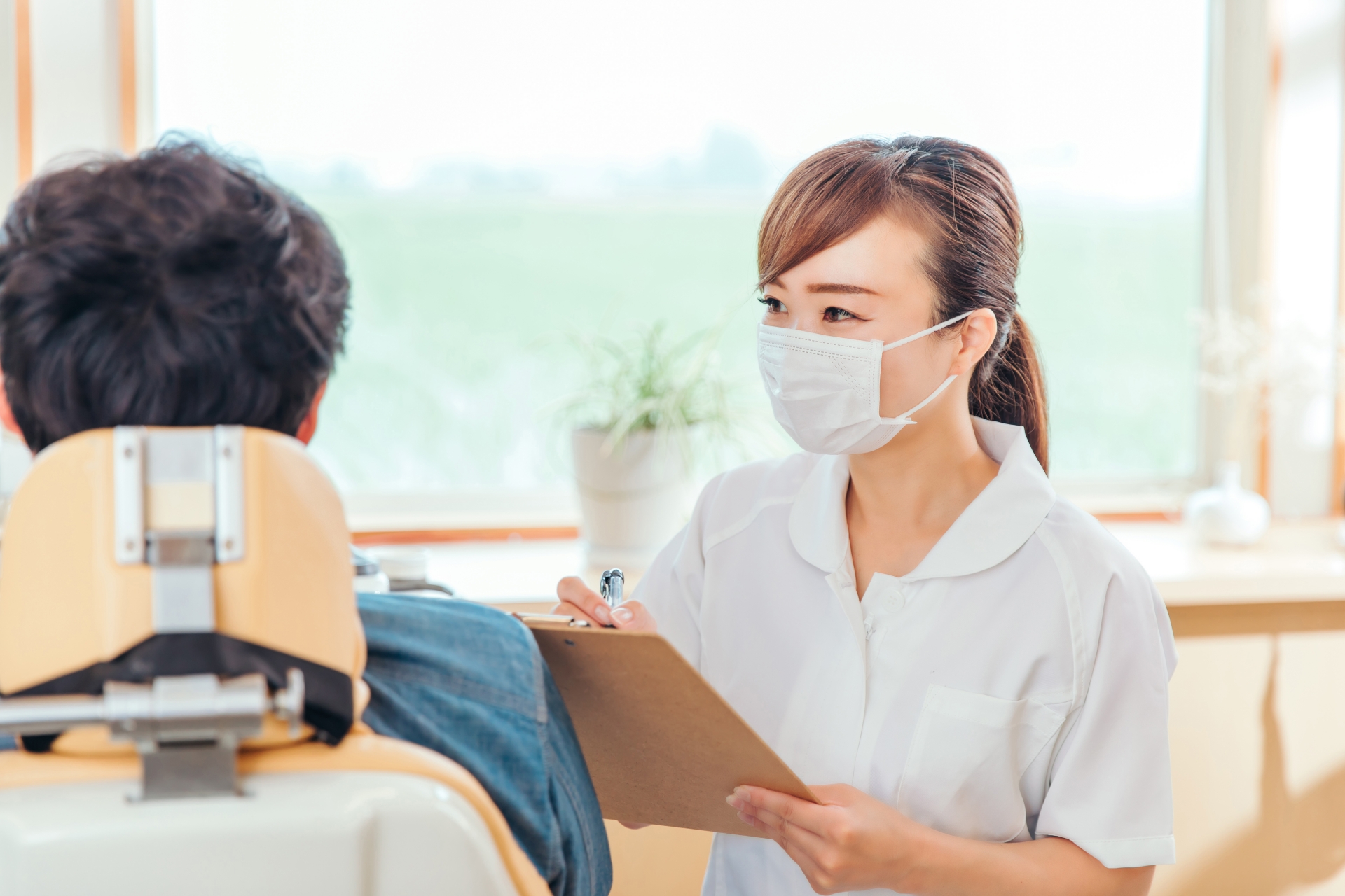 看護師と患者