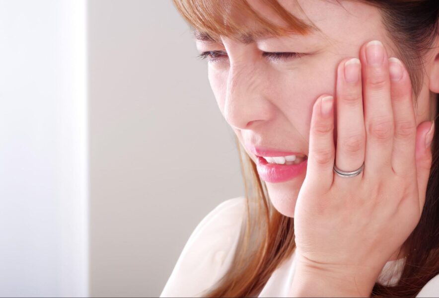 インプラントで上顎洞に炎症が起こる原因・症状について解説