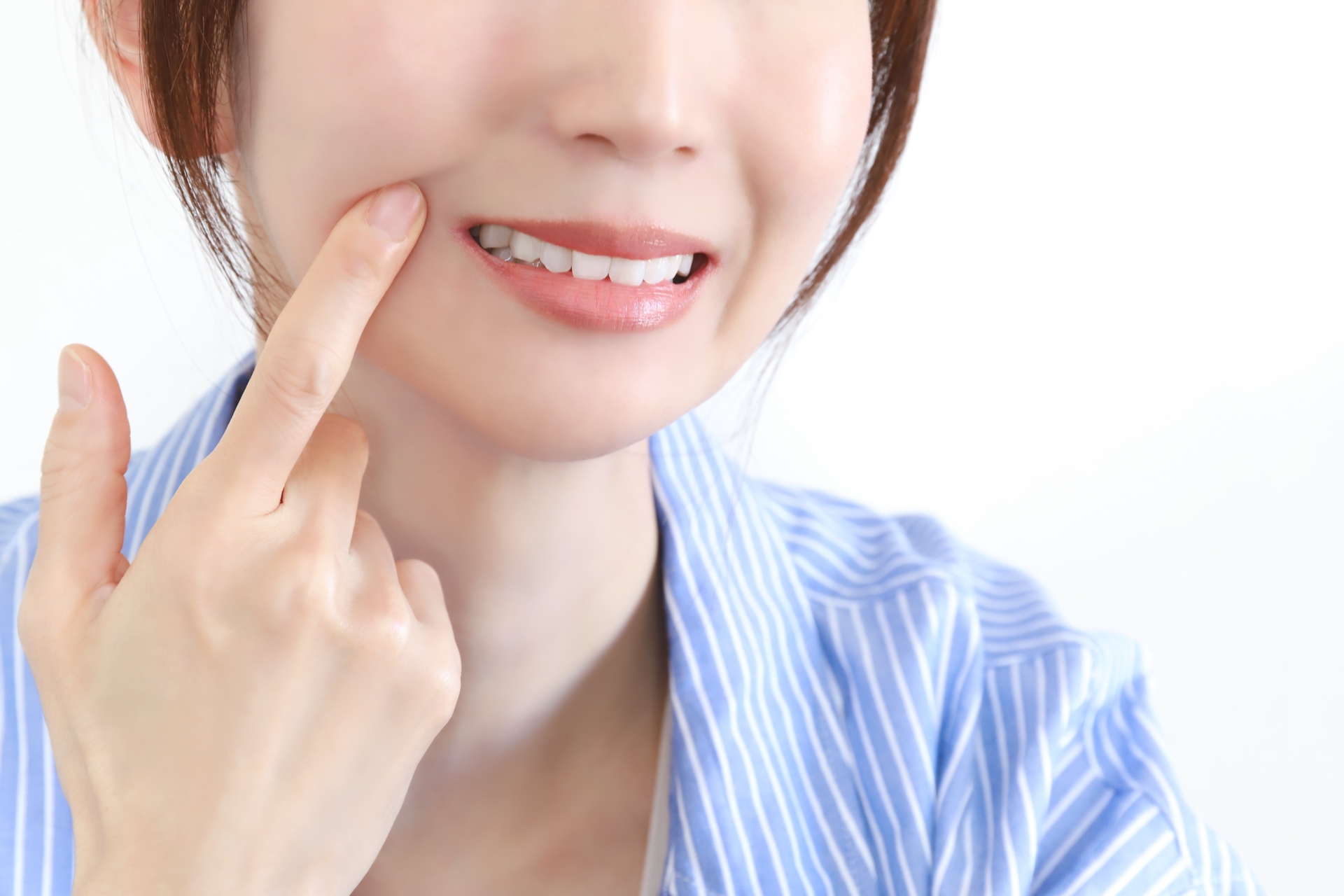 笑顔の女性